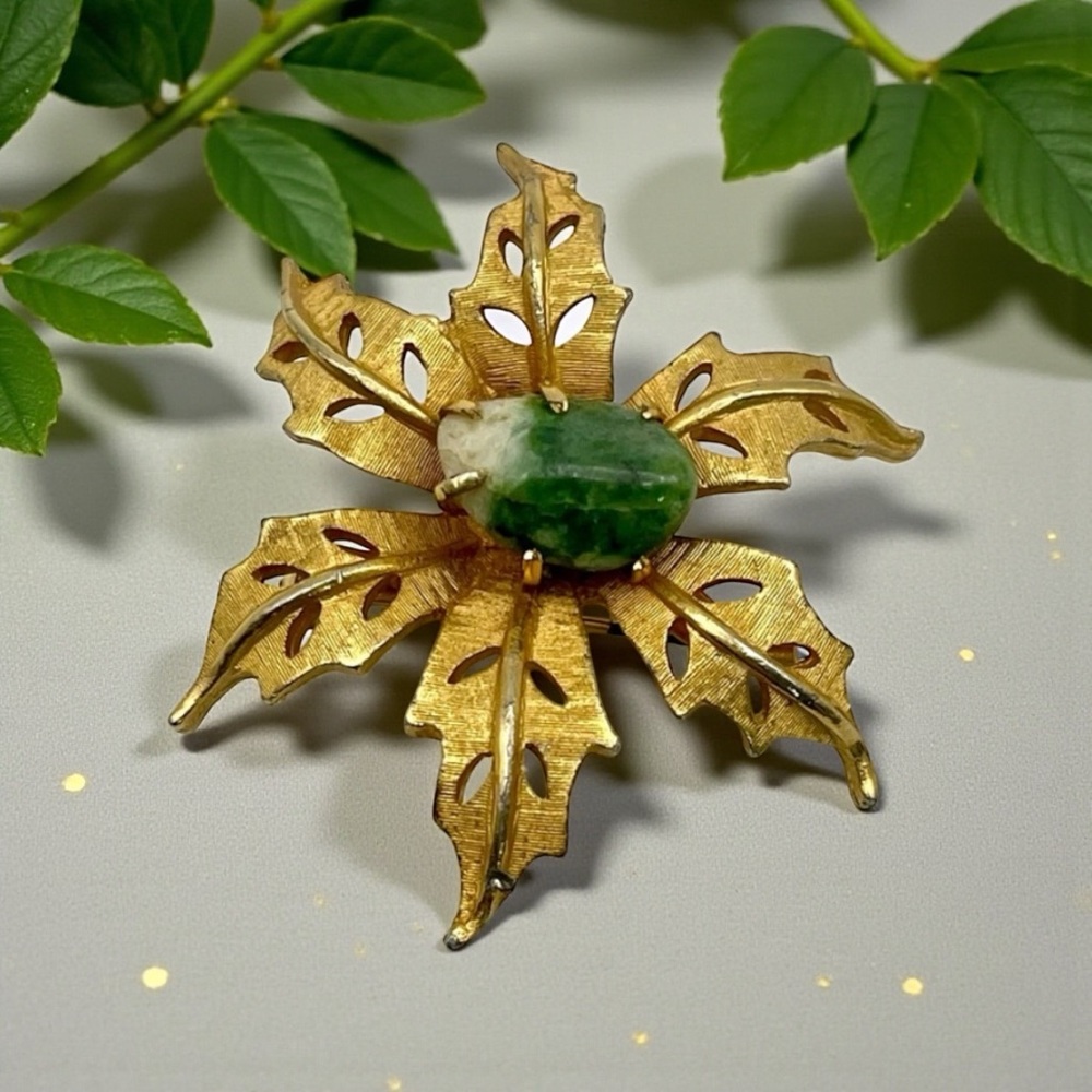 Vintage Gold Tone Floral Brooch With Polished Agate Stone Statement Estate